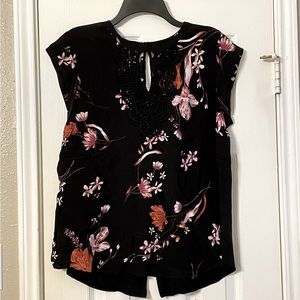 NWT Daniel Rainn Top